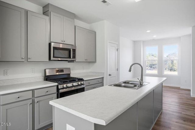 443 N Fisher Street, Raleigh, NC 27610