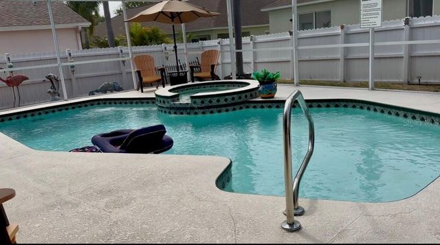 10632 LAKE VISTA DRIVE, Seminole, FL 33772