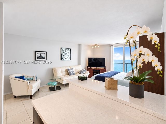 209 N Fort Lauderdale Beach Blvd 12H, Fort Lauderdale, FL 33304