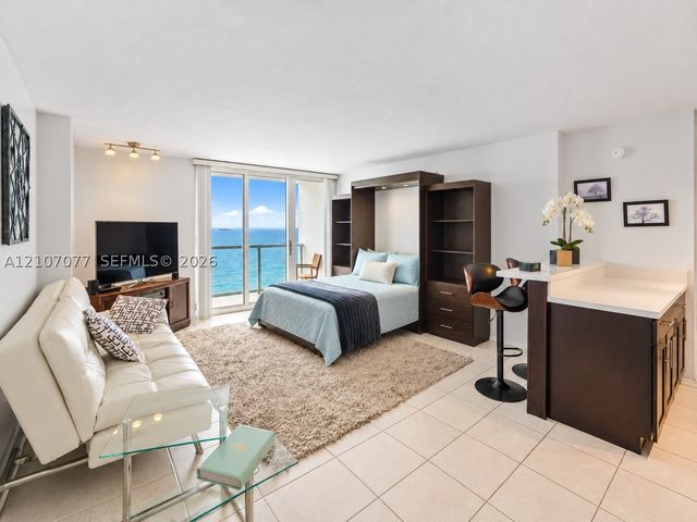 209 N Fort Lauderdale Beach Blvd 12H, Fort Lauderdale, FL 33304