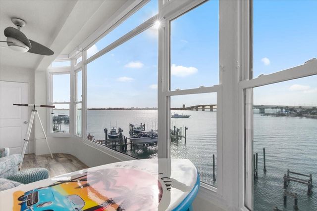 174 GOLDEN GATE POINT 32, Sarasota, FL 34236