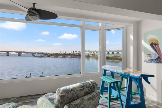 174 GOLDEN GATE POINT 32, Sarasota, FL 34236