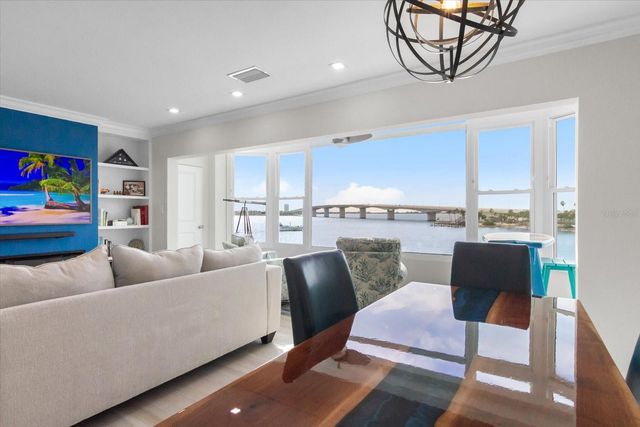 174 GOLDEN GATE POINT 32, Sarasota, FL 34236