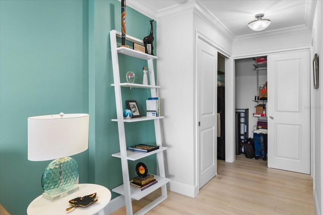 174 GOLDEN GATE POINT 32, Sarasota, FL 34236