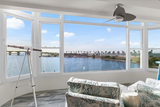 174 GOLDEN GATE POINT 32, Sarasota, FL 34236