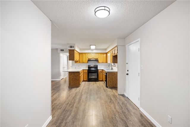 1415 N Oswego, Russellville, AR 72801