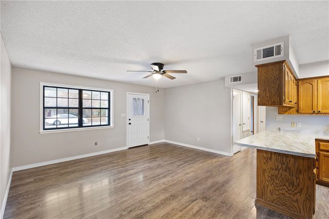 1415 N Oswego, Russellville, AR 72801