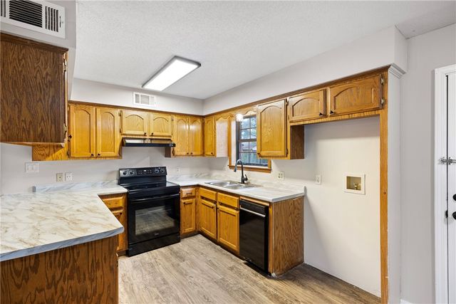 1415 N Oswego, Russellville, AR 72801