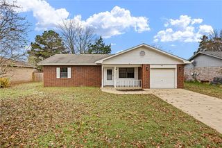 1415 N Oswego, Russellville, AR 72801