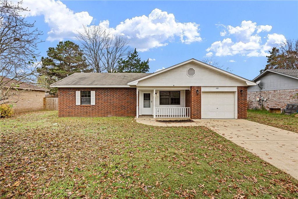 1415 N Oswego, Russellville, AR 72801