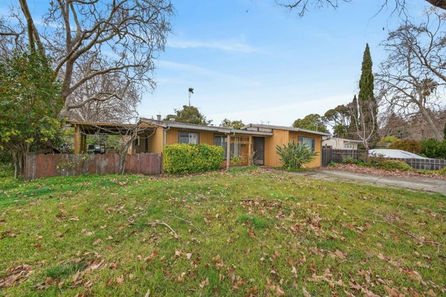 1114 Burgoyne Street, Mountain View, CA 94043