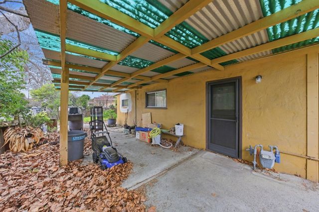 1114 Burgoyne Street, Mountain View, CA 94043