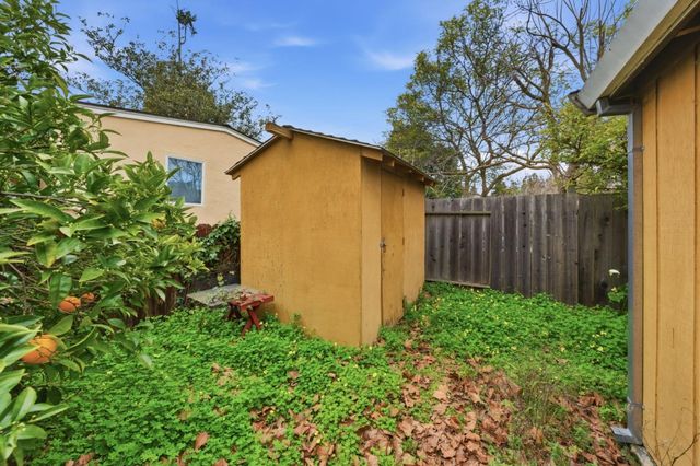 1114 Burgoyne Street, Mountain View, CA 94043