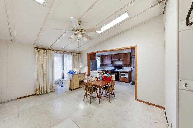 1114 Burgoyne Street, Mountain View, CA 94043