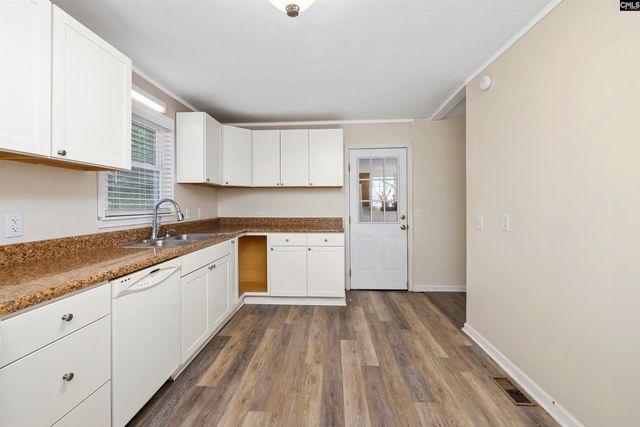 122 Yorkshire Drive, Lugoff, SC 29078