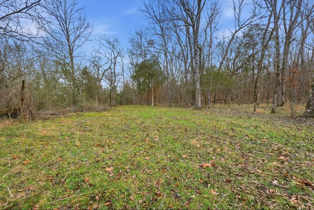 800 Nelson Rd, Pulaski, TN 38478