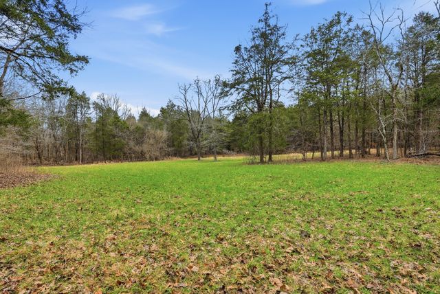 800 Nelson Rd, Pulaski, TN 38478