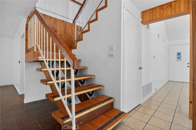 44520 Fenhold, Lancaster, CA 93535