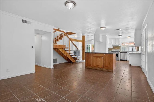 44520 Fenhold, Lancaster, CA 93535