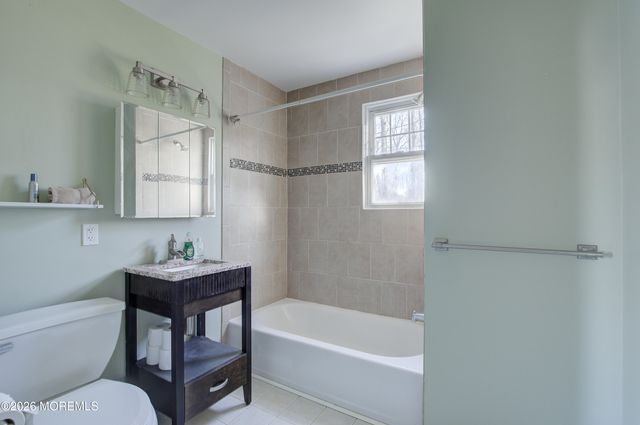 53 Little Silver Parkway, Little Silver, NJ 07739