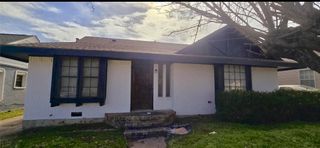 1104 E Robert Street, Fort Worth, TX 76104