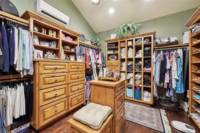 751 Lakeshore Drive, Brookeland, TX 75931