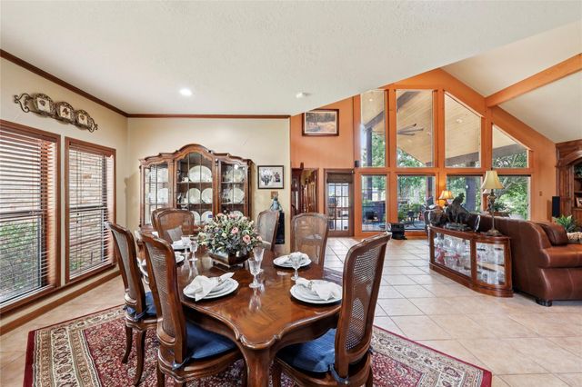 751 Lakeshore Drive, Brookeland, TX 75931