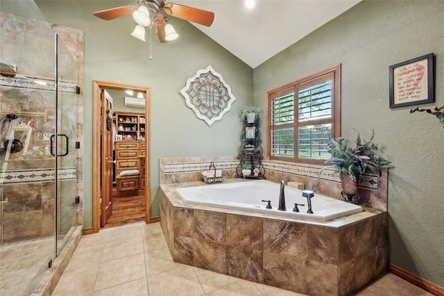 751 Lakeshore Drive, Brookeland, TX 75931