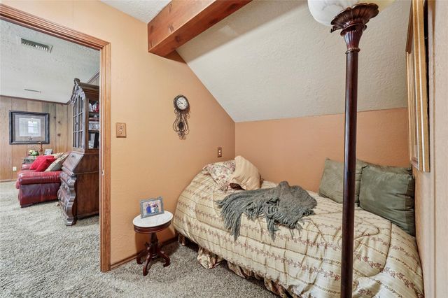 751 Lakeshore Drive, Brookeland, TX 75931