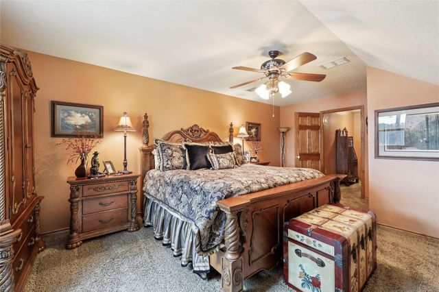 751 Lakeshore Drive, Brookeland, TX 75931