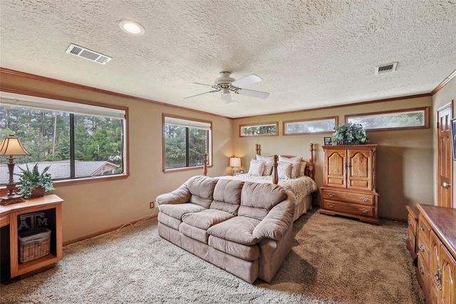 751 Lakeshore Drive, Brookeland, TX 75931