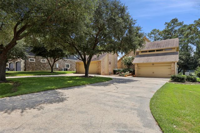 751 Lakeshore Drive, Brookeland, TX 75931