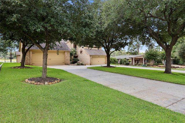 751 Lakeshore Drive, Brookeland, TX 75931