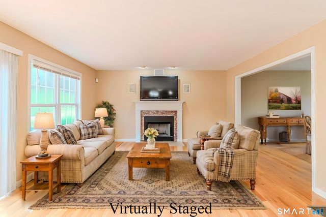 166 McCormick Lane, Middletown, CT 06457