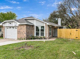 9254 Autumnsong Drive, Houston, TX 77064