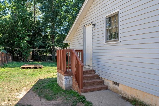 1656 Guilford Drive, Winston-salem, NC 27127