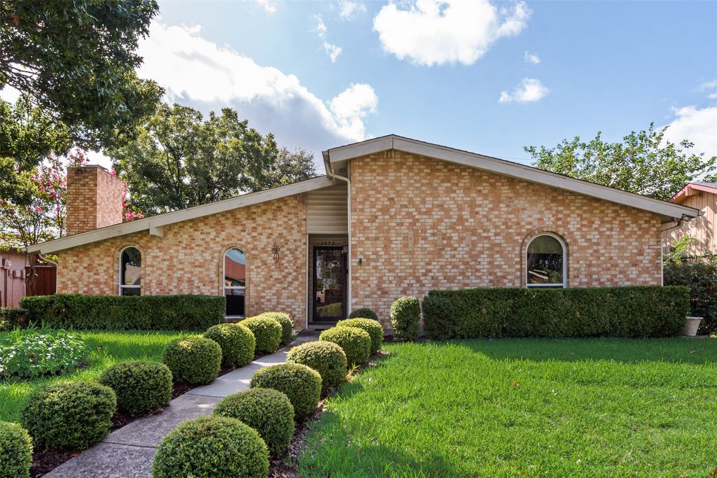 1332 Applegate Drive, Lewisville, TX 75067 — photo 4