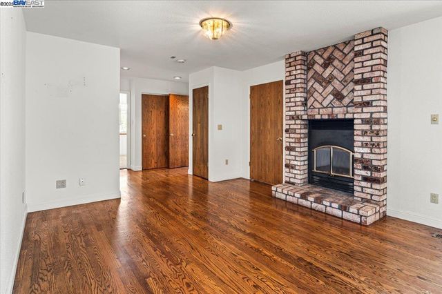 4095 Robin Ln, Castro Valley, CA 94546