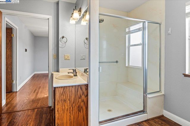 4095 Robin Ln, Castro Valley, CA 94546