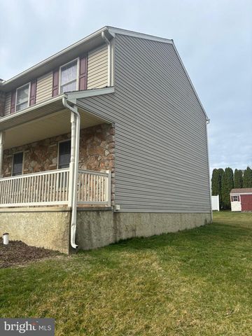228 S BROAD ST, Jonestown, PA 17038