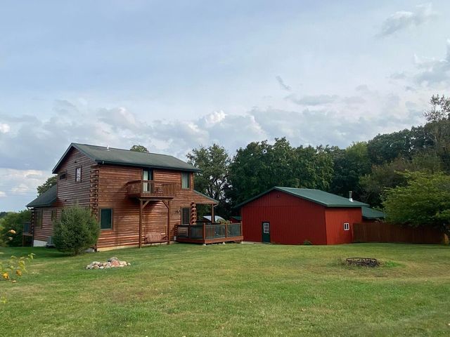 7330 N Crestview Road, Stillman Valley, IL 61084