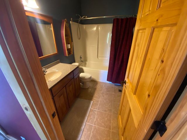 7330 N Crestview Road, Stillman Valley, IL 61084