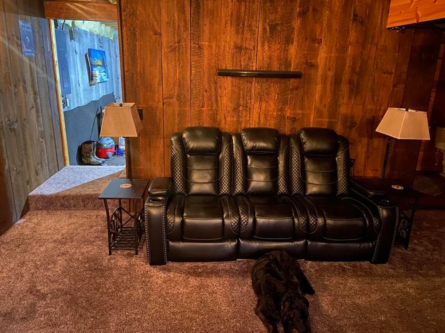 7330 N Crestview Road, Stillman Valley, IL 61084