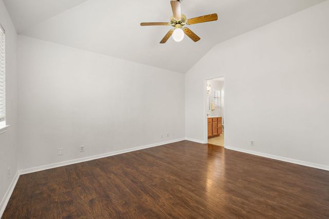 239 Dana DR, Hutto, TX 78634