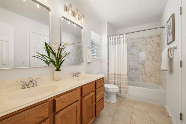 239 Dana DR, Hutto, TX 78634