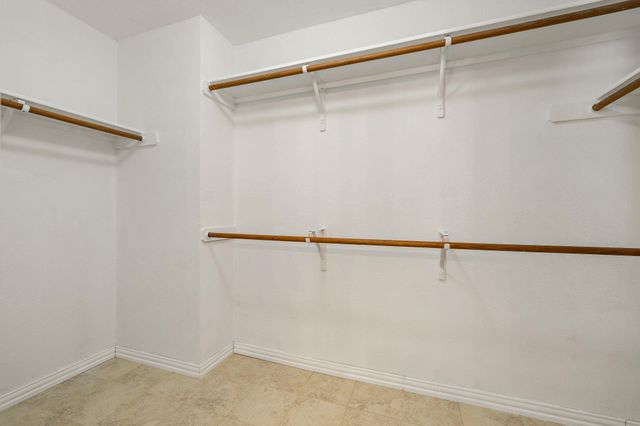 239 Dana DR, Hutto, TX 78634