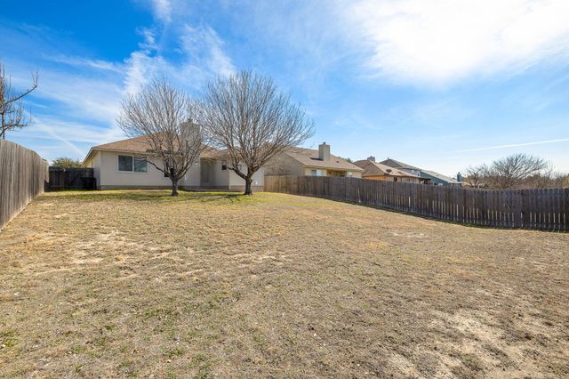 239 Dana DR, Hutto, TX 78634