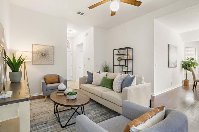 239 Dana DR, Hutto, TX 78634