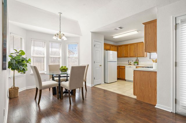 239 Dana DR, Hutto, TX 78634