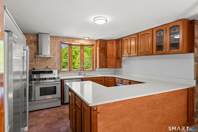 4 Tarklin Hill Road, Voluntown, CT 06384